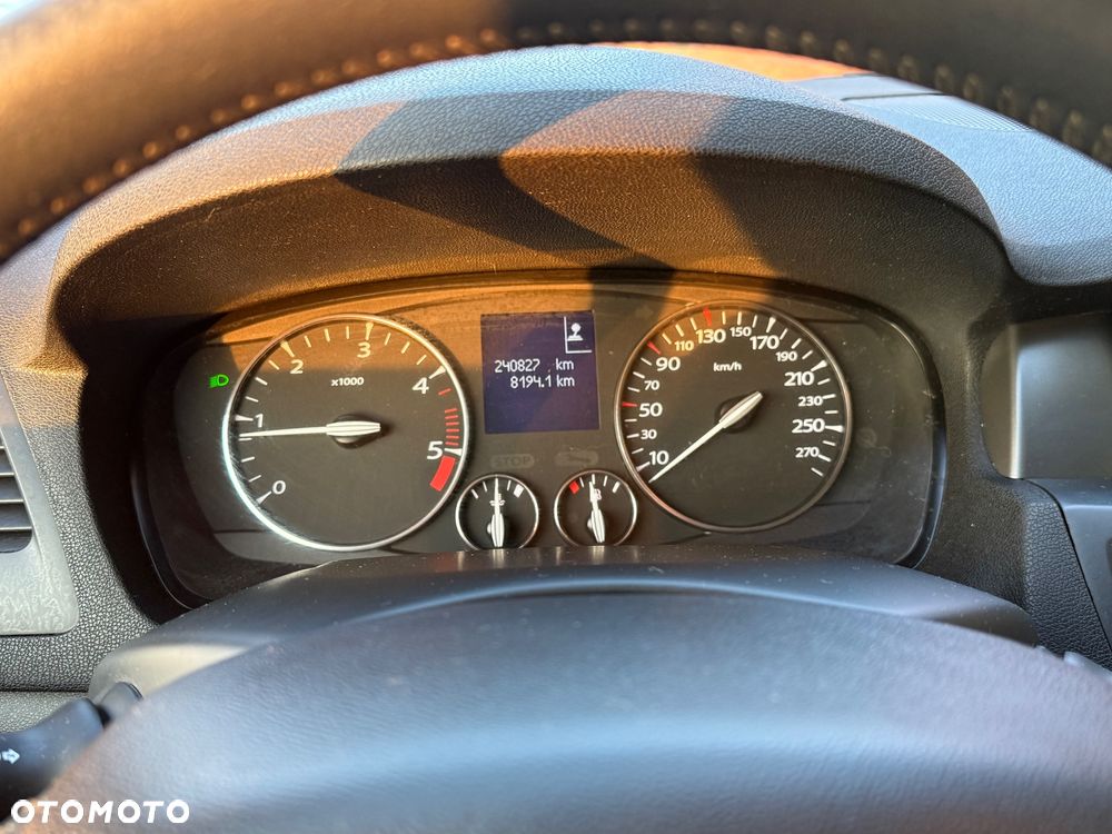 Renault Laguna 2.0 DCi FAP Expression - 8