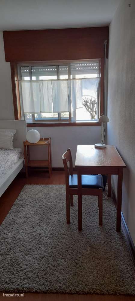 Quarto - localizado em Aldoar Porto - Grande imagem: 2/11