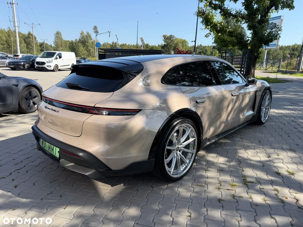 Porsche Taycan Turbo S 2023 photo 5