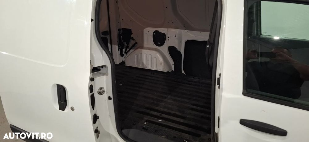 Dacia Dokker 1.5 Blue dCi Laureate - 9