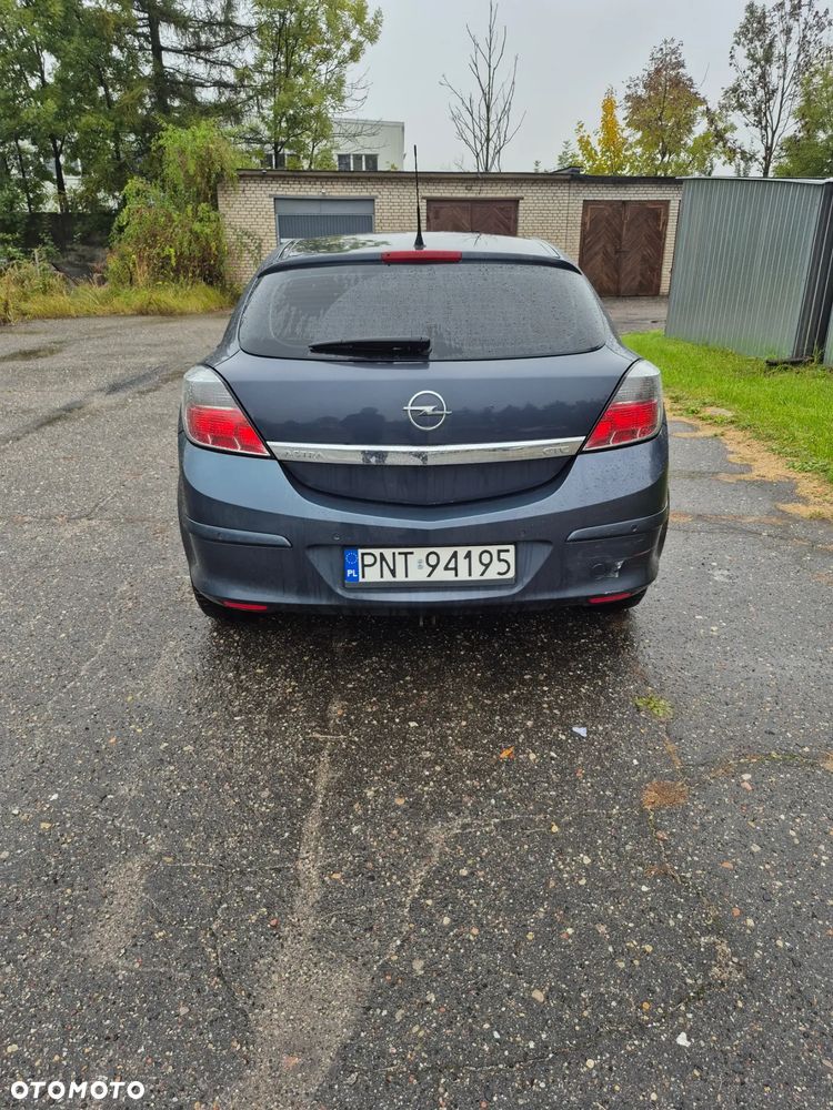 Opel Astra III GTC 1.8 Sport - 2