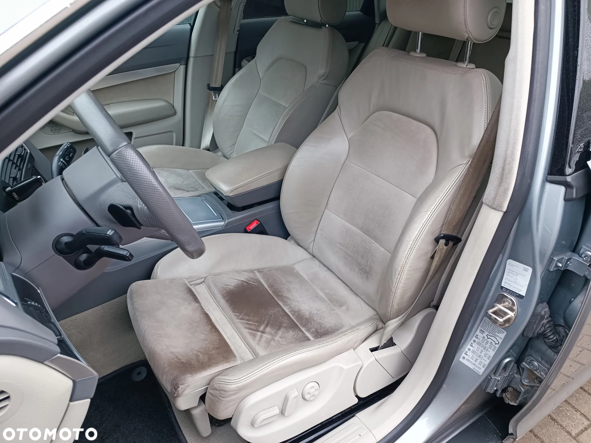 Audi A6 Avant 2.7 TDI DPF quattro tiptronic - 25