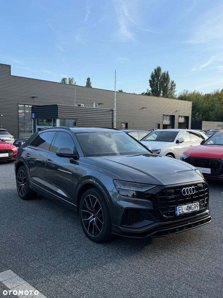 Audi Q8 55 TFSI mHEV Quattro Tiptronic - 1