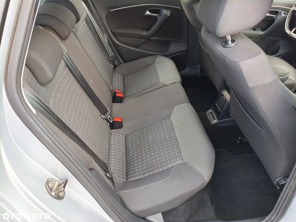 Volkswagen Polo 1.2 TSI BMT Comfortline - 16