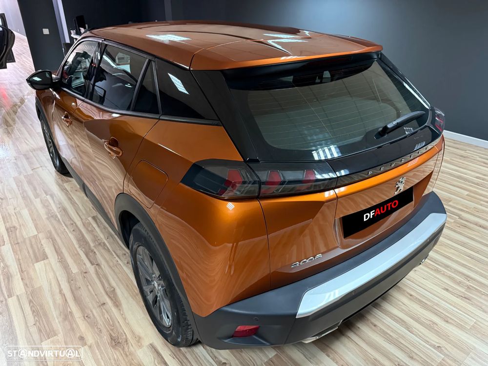 Peugeot 2008 1.2 PureTech Allure EAT8 - 4