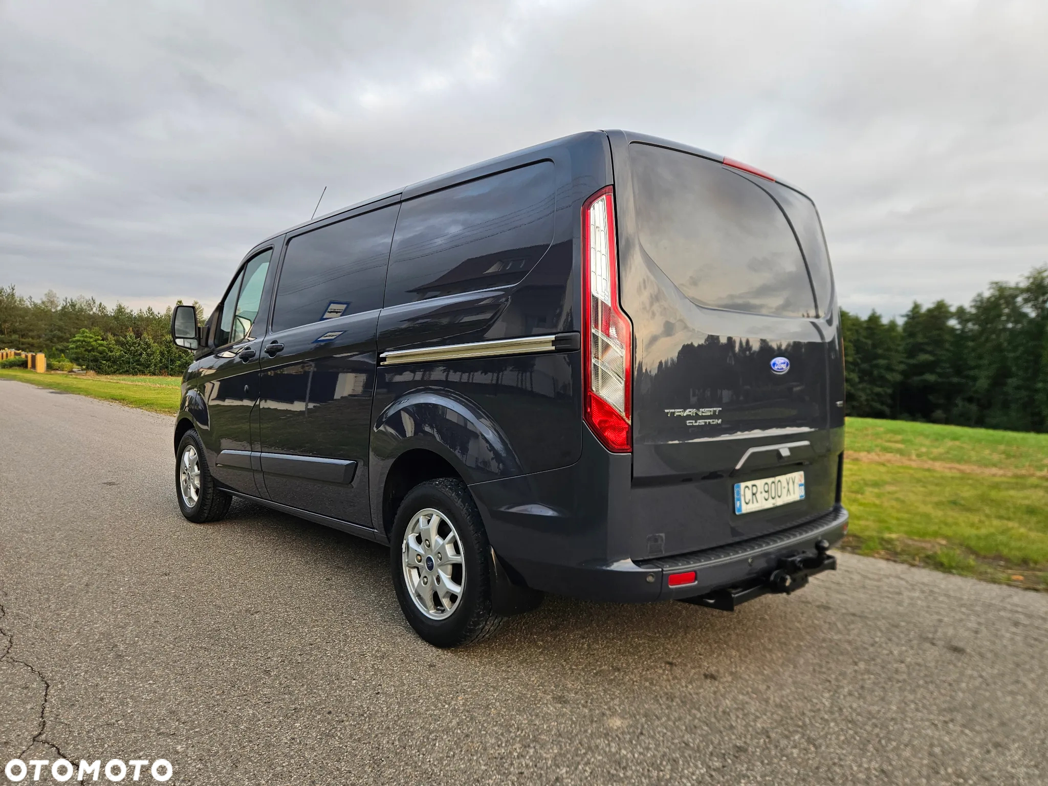 Ford TRANSIT CUSTOM - 16