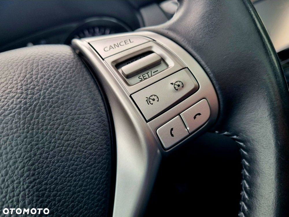 Nissan Qashqai 1.2 DIG-T Xtronic TEKNA - 17