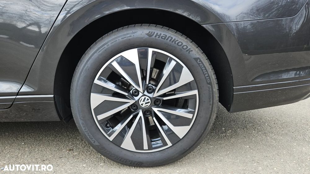 Volkswagen Passat 1.6 TDI SCR DSG Business - 14