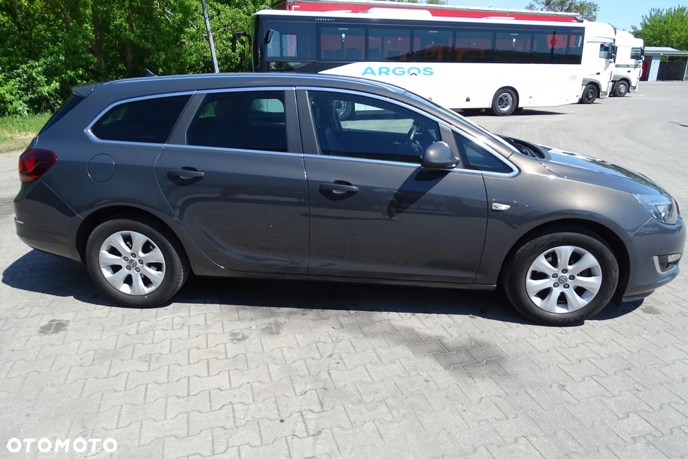 Opel Astra 1.4 T Cosmo S&S - 3