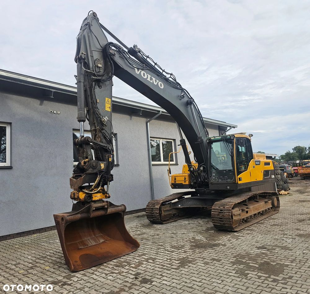 Volvo EC 300DL - 7
