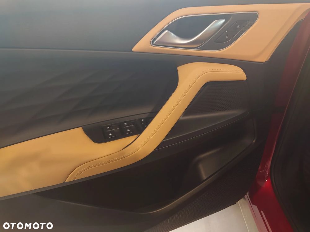 MG HS 1.5 T-GDI Exclusive DCT - 16