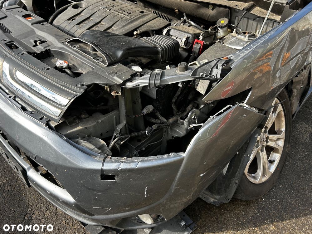 Mitsubishi Outlander - 32
