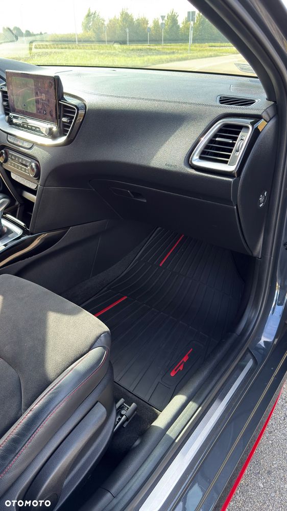 Kia ProCeed 1.6 T-GDI GT DCT - 15