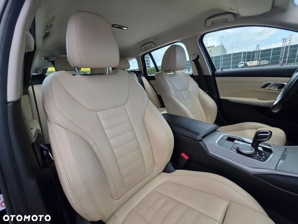 BMW Seria 3 - 38