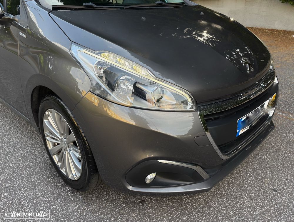 Peugeot 208 1.2 PureTech Style - 11