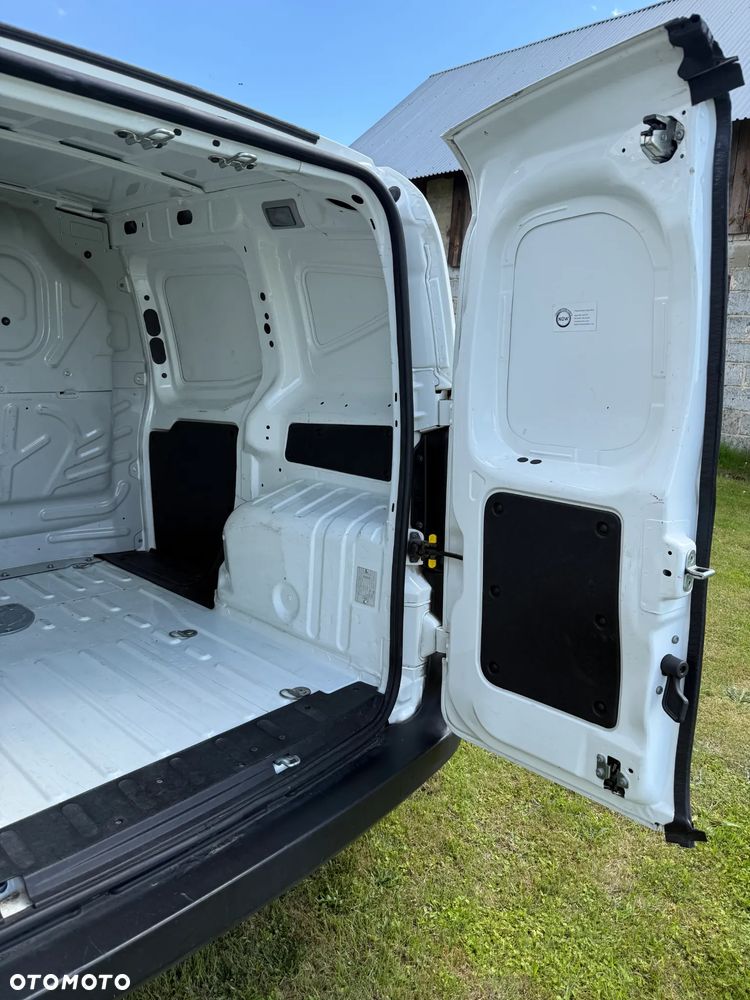 Fiat Fiorino 1.4 Easy - 13