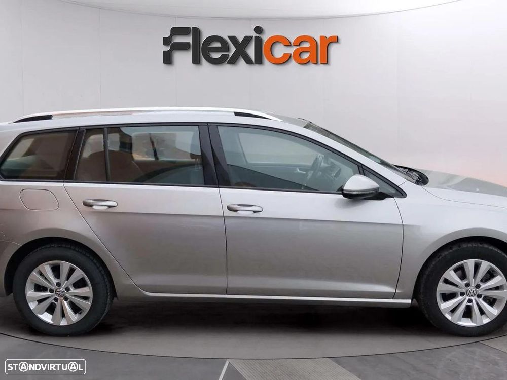 VW Golf Variant 1.6 TDi Confortline - 8