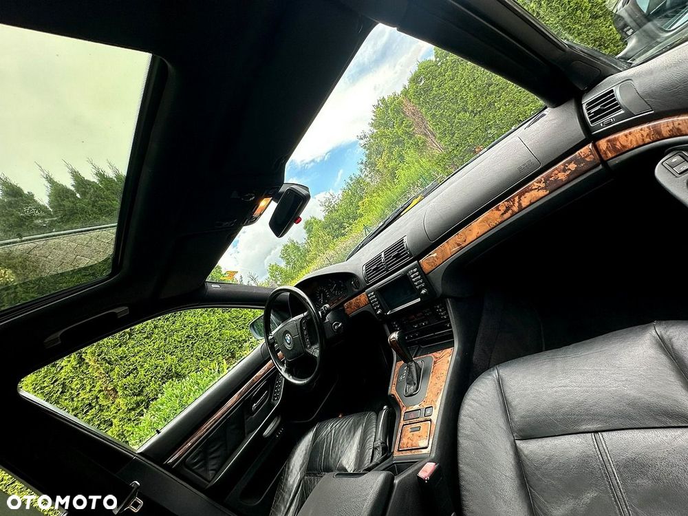 BMW Seria 5 - 11