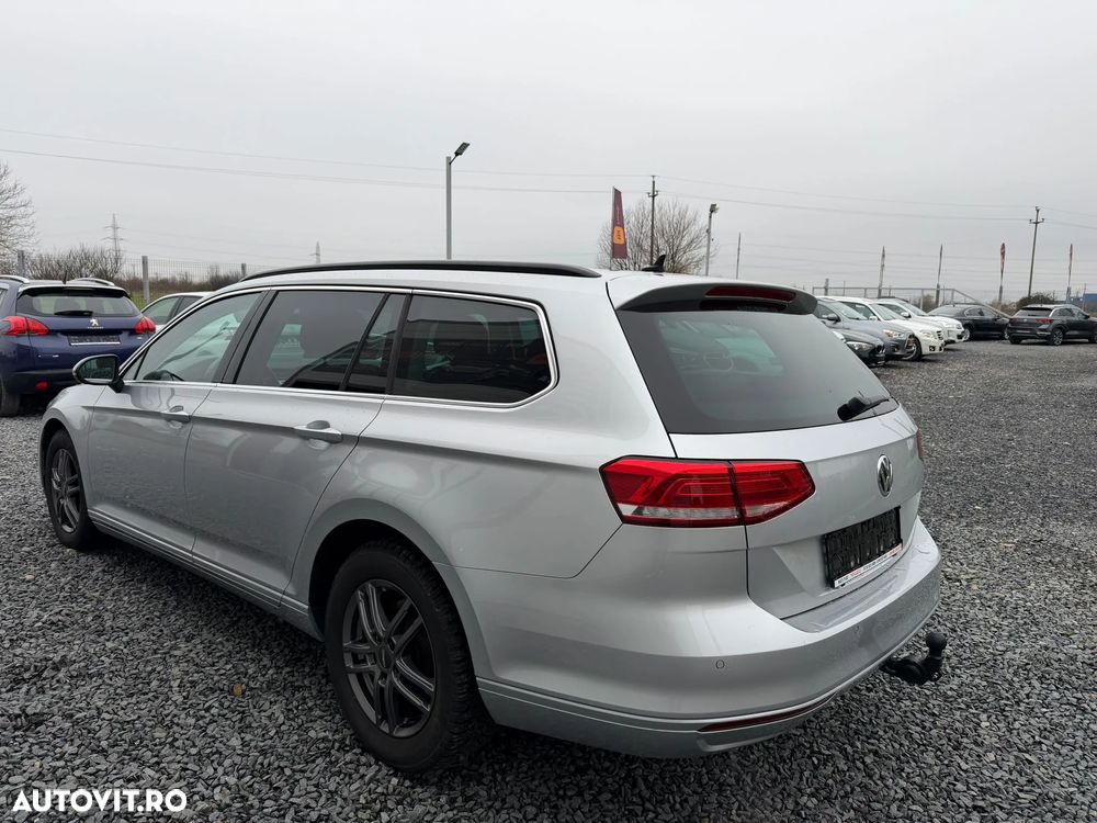 Volkswagen Passat Variant 1.6 TDI SCR DSG Comfortline - 3
