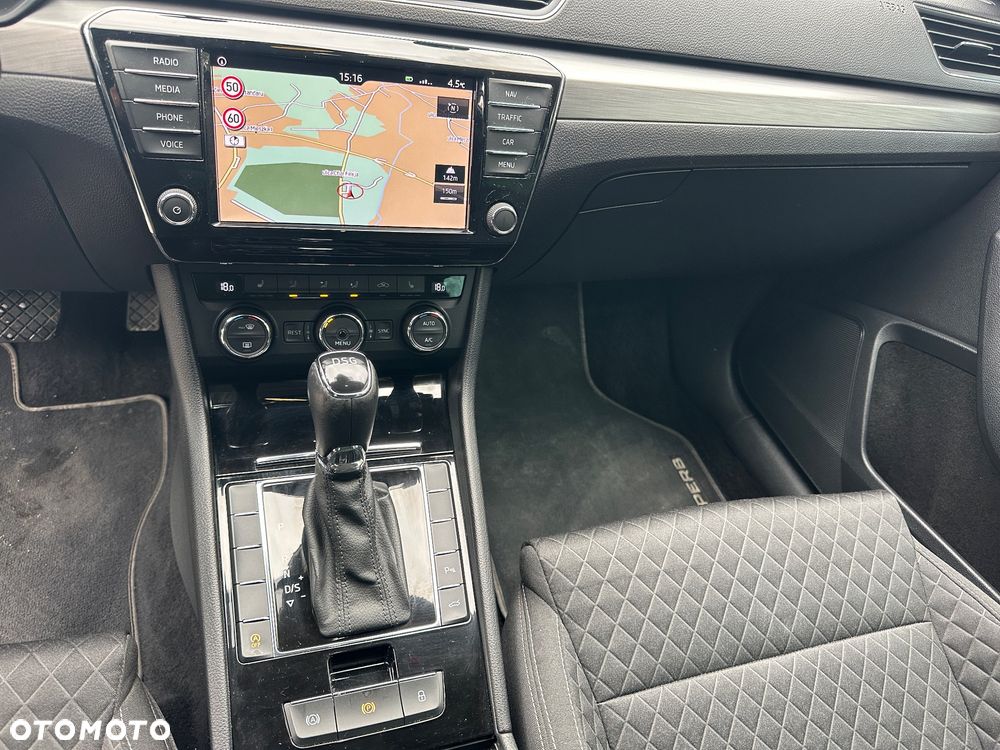 Skoda Superb 2.0 TDI DSG Ambition - 13
