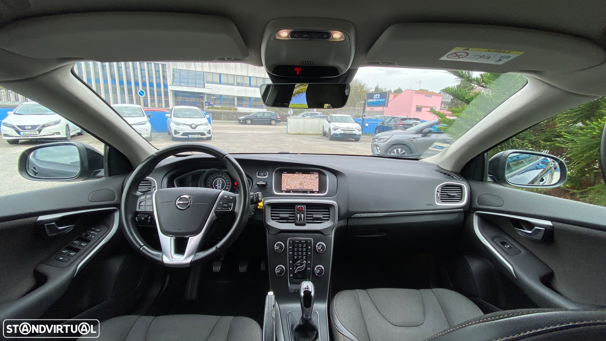 Volvo V40 Cross Country 2.0 D3 Summum - 25
