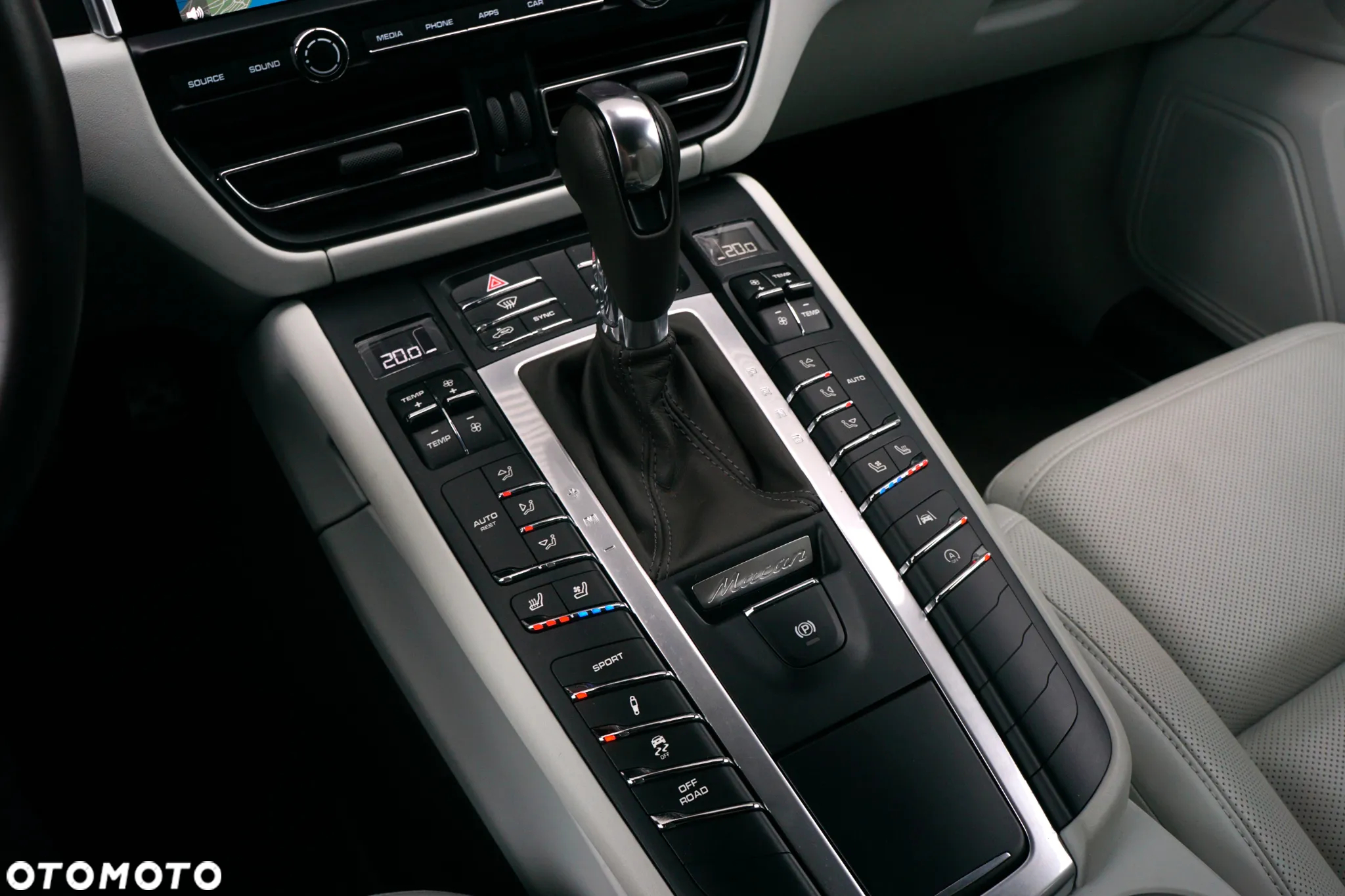 Porsche Macan Standard - 23