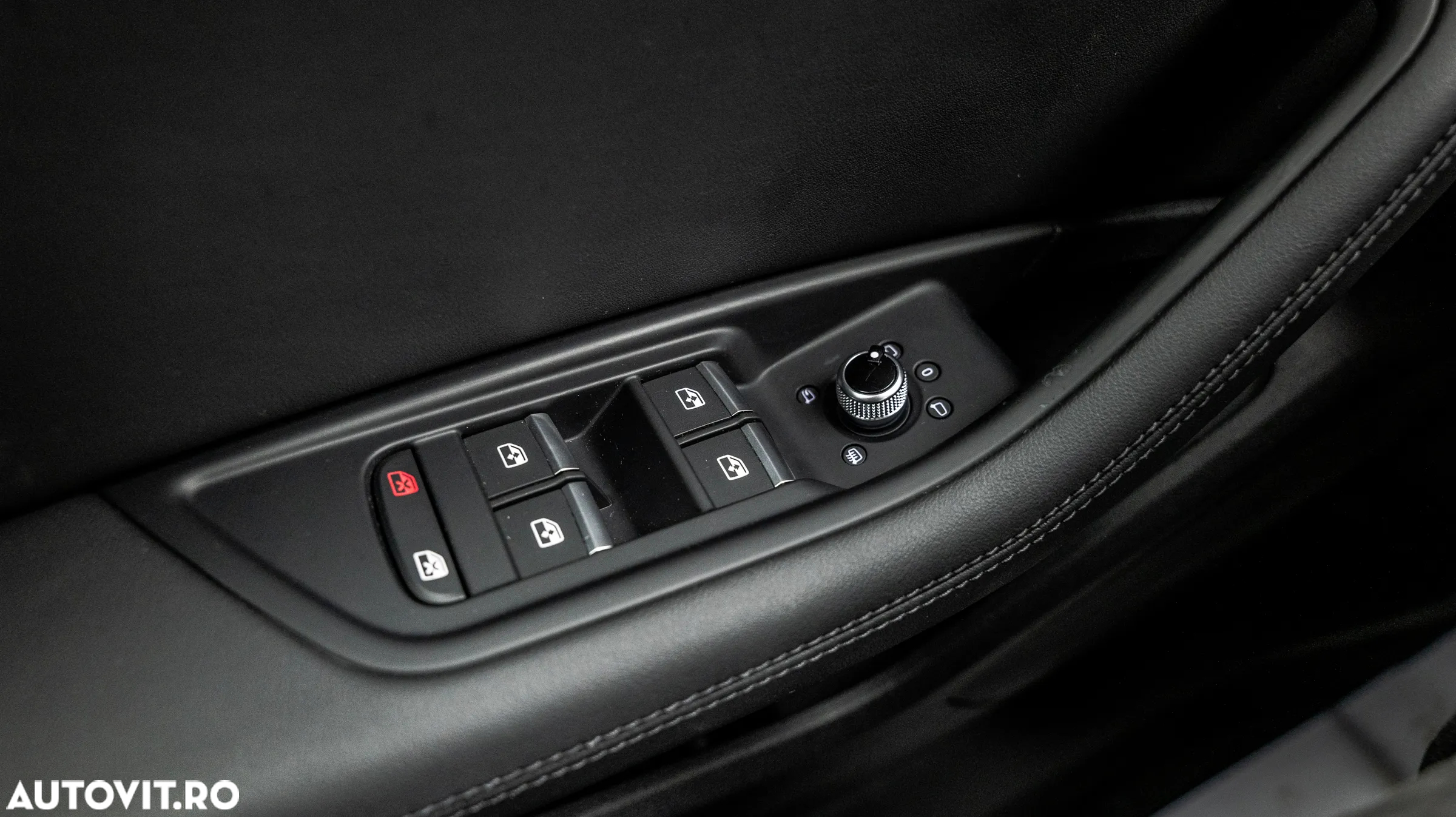 Audi A4 2.0 TDI S tronic Design - 38