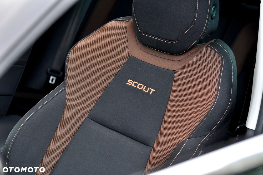 Skoda Karoq 2.0 TDI SCR 4x4 Scout - 16
