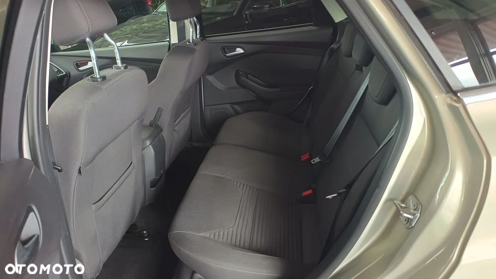 Ford Focus - 20
