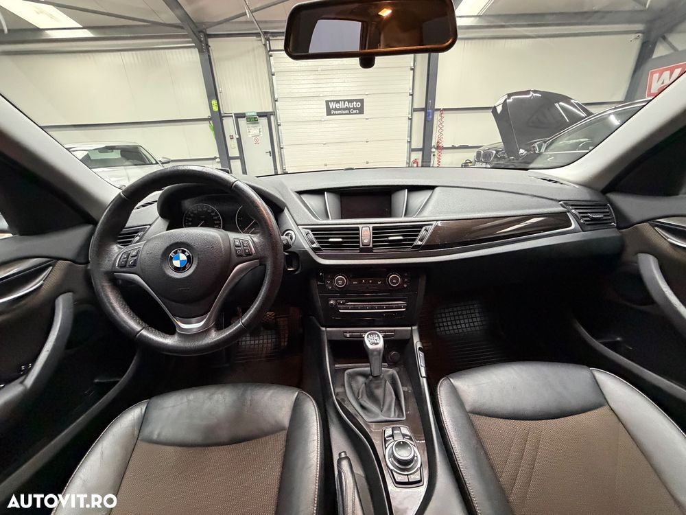 BMW X1 xDrive18d - 13