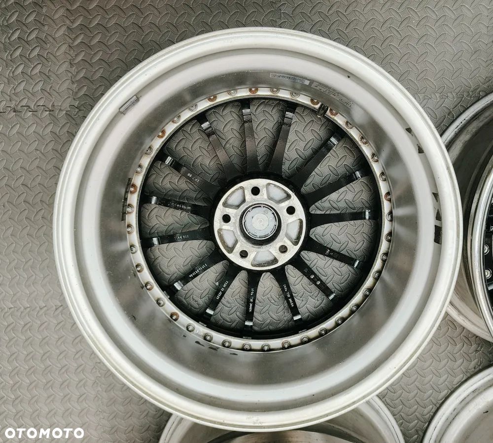 SSR Executor cv04 19x 9.5J +30 10.5J +18 5×114.3 - 6