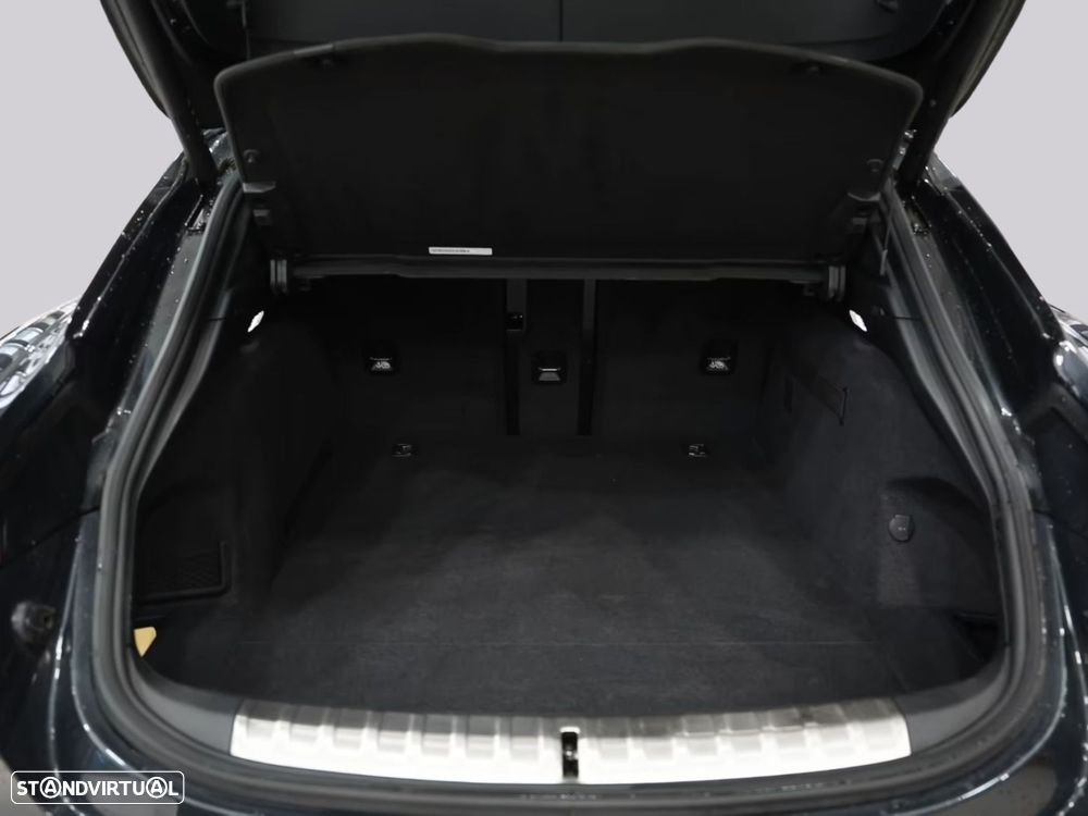 Porsche Taycan Sport Turismo - 20