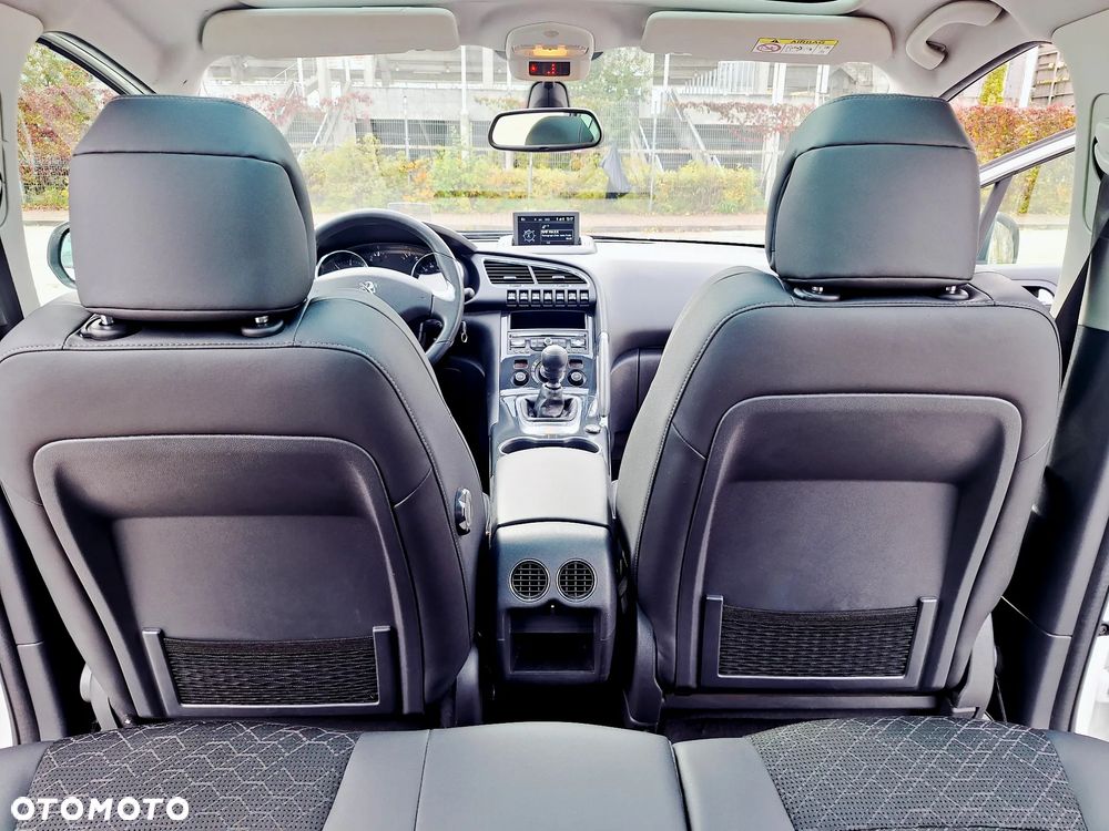 Peugeot 3008 HDi 115 Allure - 14