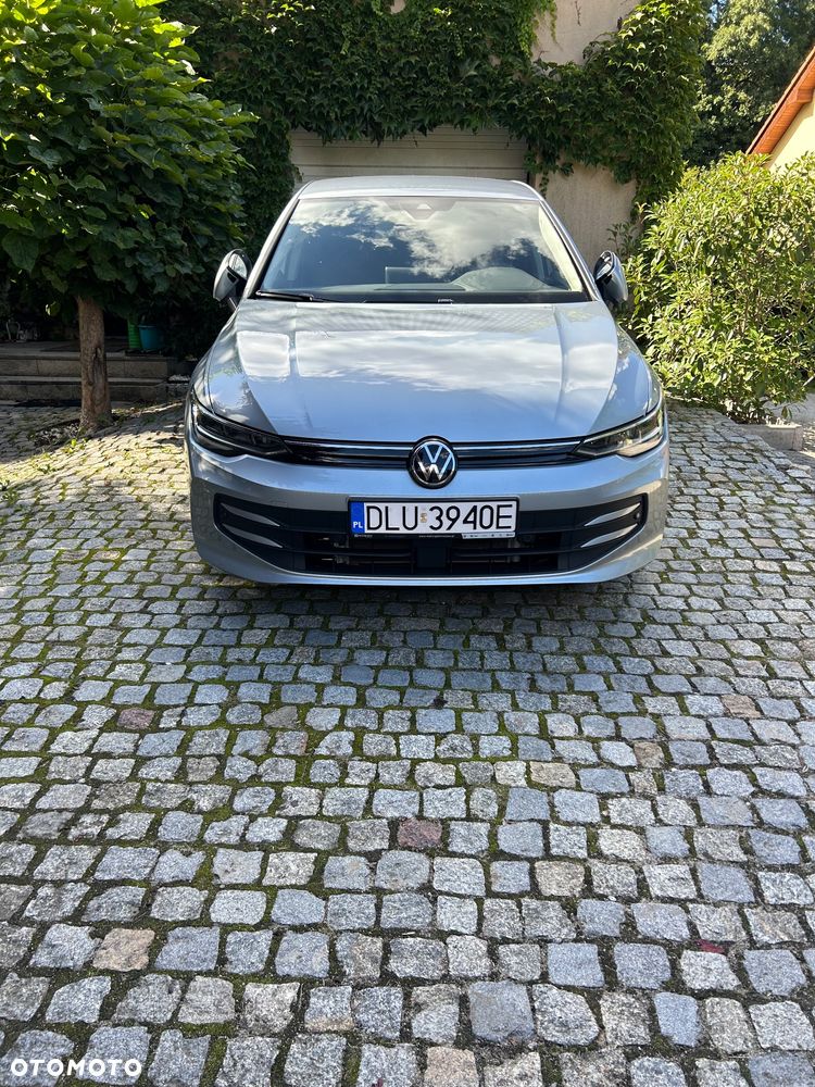 Volkswagen Golf - 1