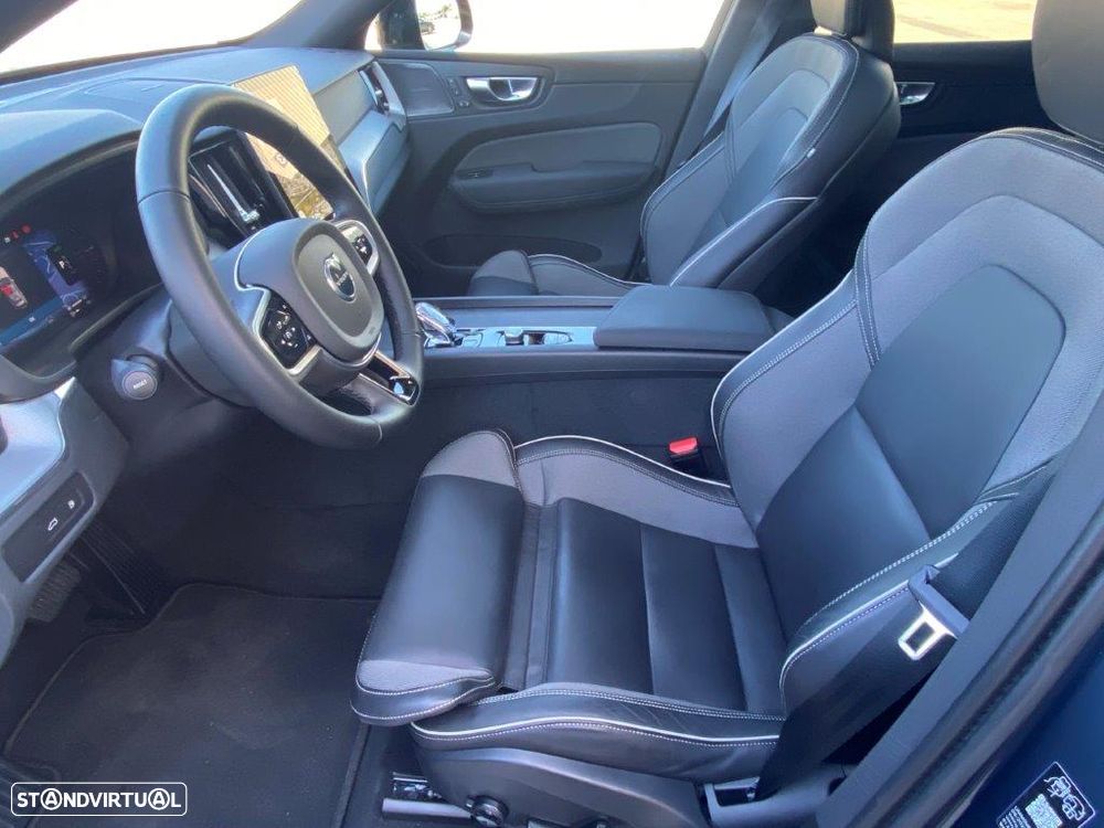 Volvo XC 60 2.0 T6 PHEV Black Edition - 9