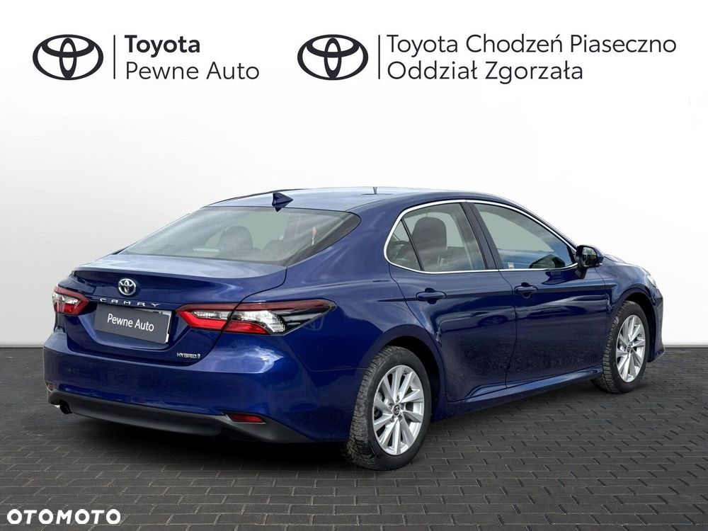 Toyota Camry 2.5 Hybrid Comfort CVT - 6