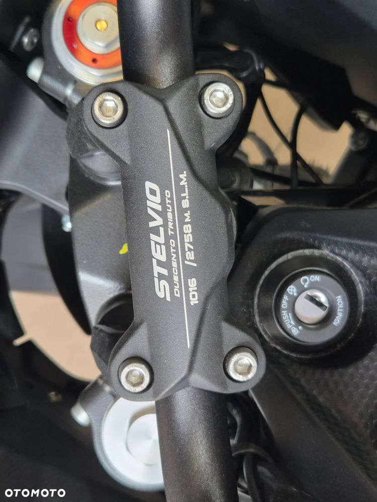 Moto Guzzi Stelvio - 10