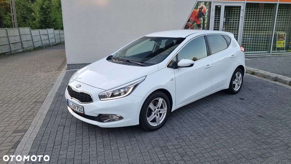 Kia Ceed 1.4 CVVT Fifa World Cup Edition