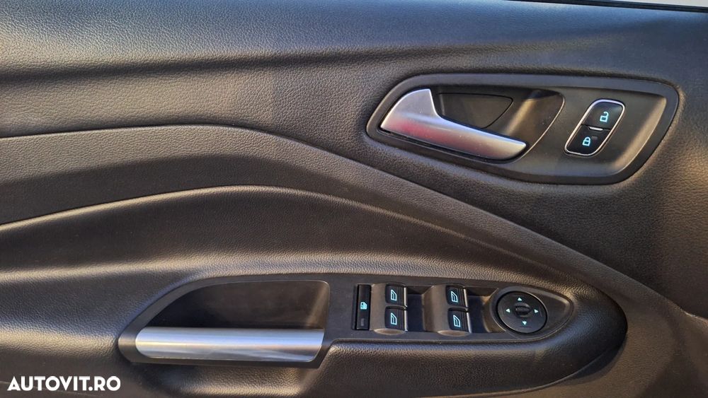 Ford Kuga 2.0 TDCi 4WD Powershift Trend - 23