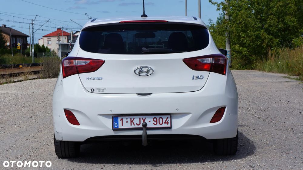 Hyundai i30 blue 1.6 GDI YES Gold - 13