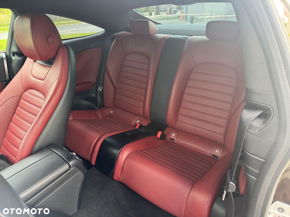 Mercedes-Benz Klasa C 200 9G-TRONIC - 17