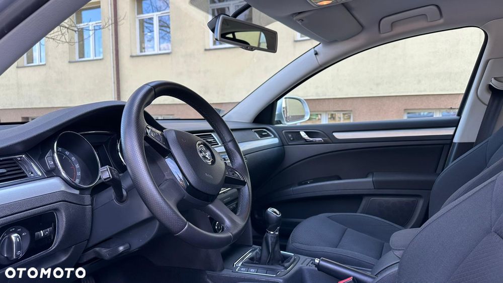 Skoda Superb 2.0 TDI Ambition - 3