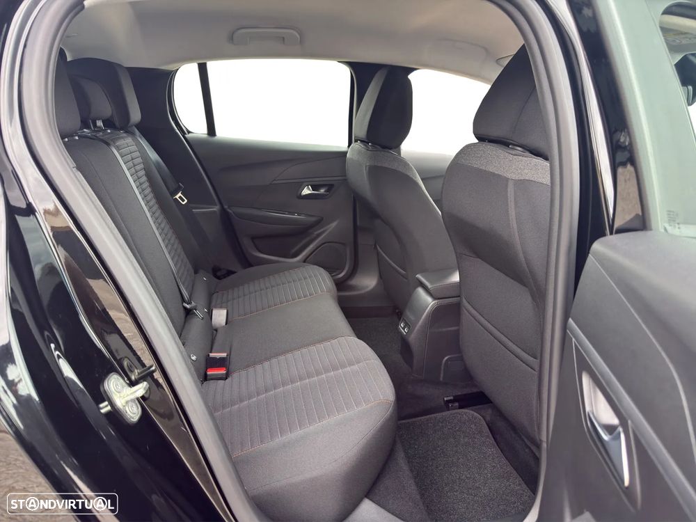 Peugeot e-208 Active - 17