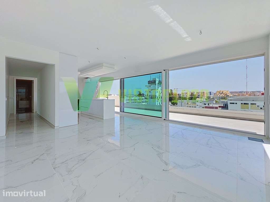 Exclusiva Penthouse T3 com Piscina Privada e Terraço de 100 m² na Q... - Grande imagem: 5/34
