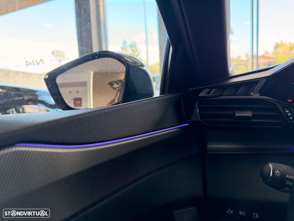 Peugeot 408 225 e-EAT8 GT - 29