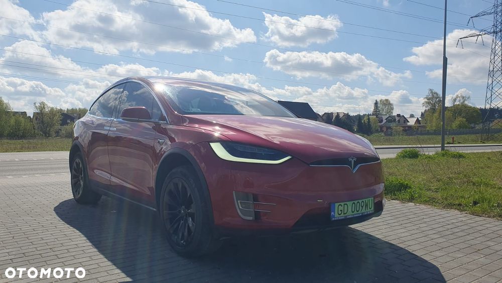 Tesla Model X 75D Allradantrieb - 19