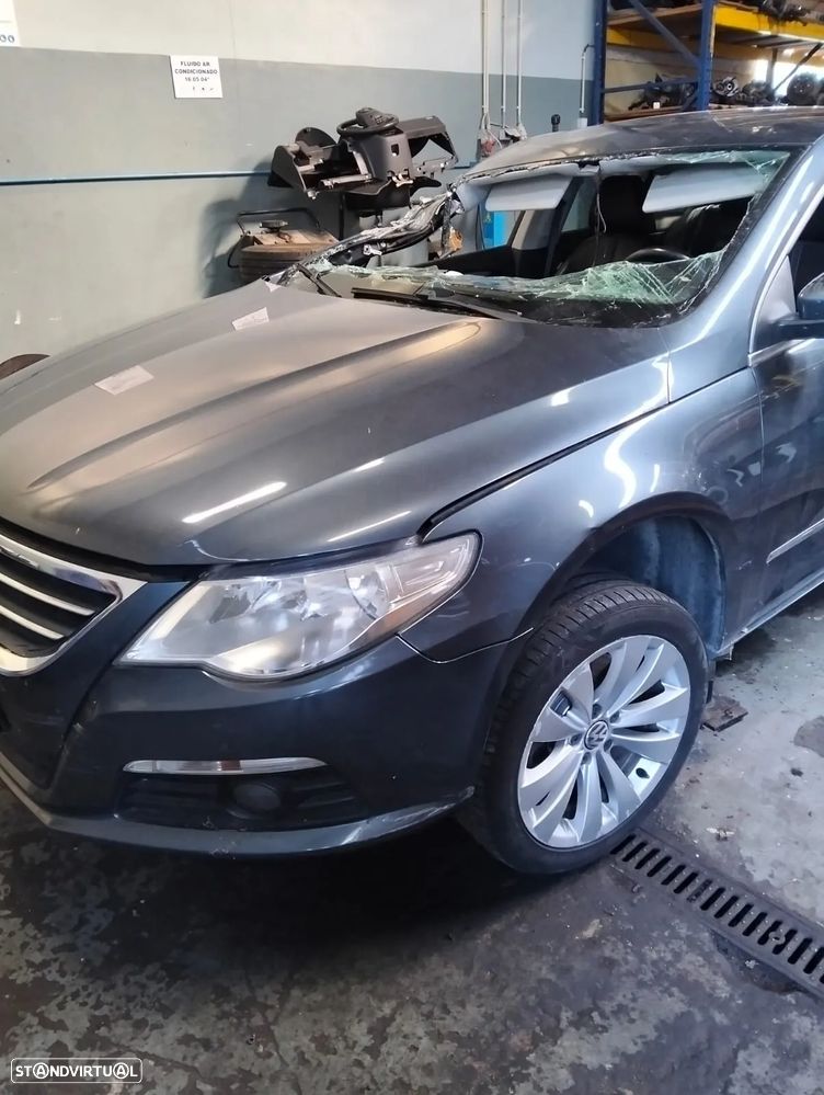 Volkswagen Passat CC ano 2011 2.0tdi - 1