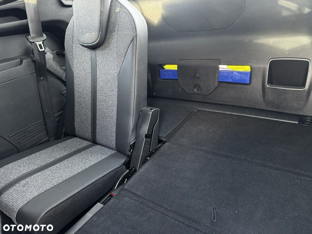 Peugeot 5008 1.5 BlueHDi Allure Pack S&S EAT8 - 34