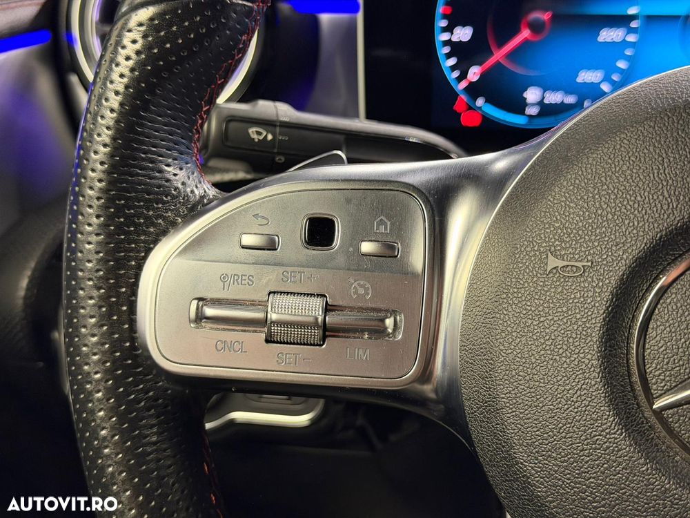 Mercedes-Benz CLA 180 7G-DCT Edition AMG Line - 28
