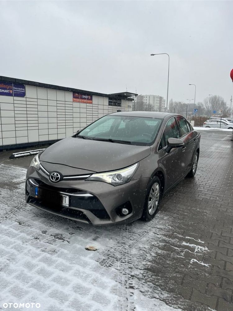 Toyota Avensis 1.6 D-4D Active - 3